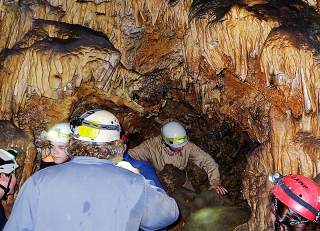 Entrando a una cueva
